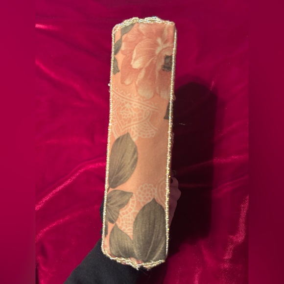 Vintage clutch purse - Picture 4 of 5